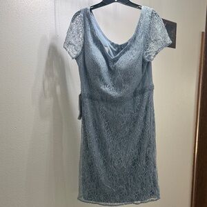 NWT AZAZIE LUCILIA Elegant Lace Dress in Dusty Blue